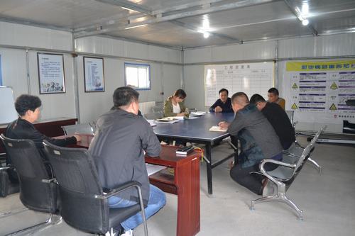 “雙節(jié)”前夕，“三送”到基層