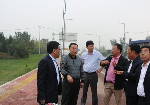 陜煤集團(tuán)總經(jīng)理助理、建設(shè)集團(tuán)聯(lián)合黨委書(shū)記、董事長(zhǎng)寧興剛節(jié)日期間深入寶雞分公司施工現(xiàn)場(chǎng)視察慰問(wèn)