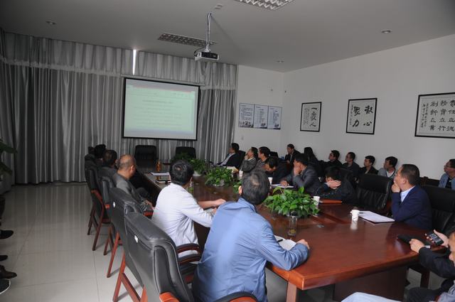 掘進(jìn)公司認(rèn)真?zhèn)鬟_(dá)建設(shè)集團(tuán)一季度市場開發(fā)工作會(huì)精神