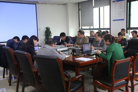 天工公司認(rèn)真?zhèn)鬟_(dá)建設(shè)集團(tuán)一季度市場開發(fā)工作會(huì)精神