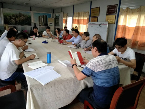 陜煤建設(shè)天工公司深入開展學習《梁家河》活動