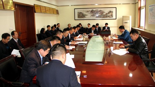 陜煤建設(shè)銅煤公司組織召開黨員領(lǐng)導干部述諾評諾民主評議