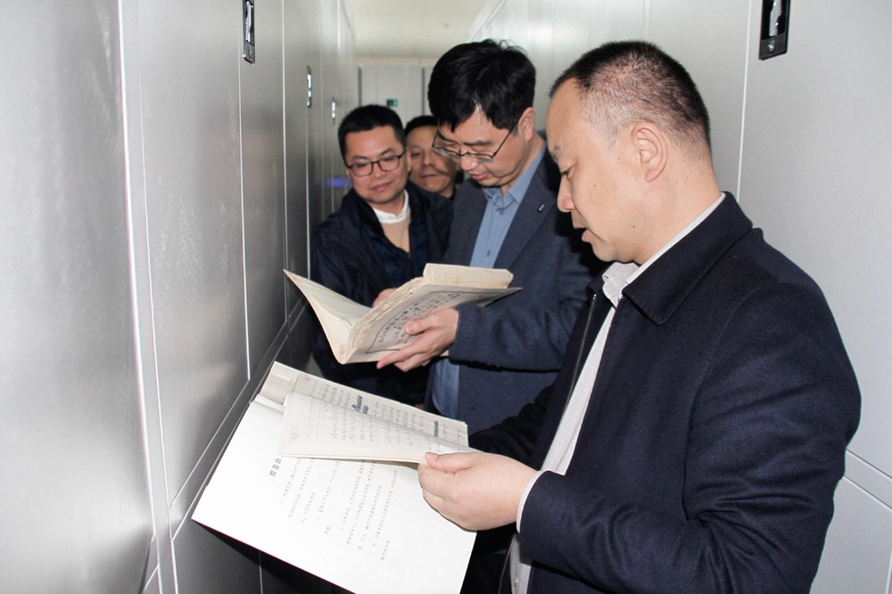 陜西陜煤啟遠(yuǎn)科技有限公司董事長劉弓一行蒞臨陜煤建設(shè)銅煤公司調(diào)研交流 ?