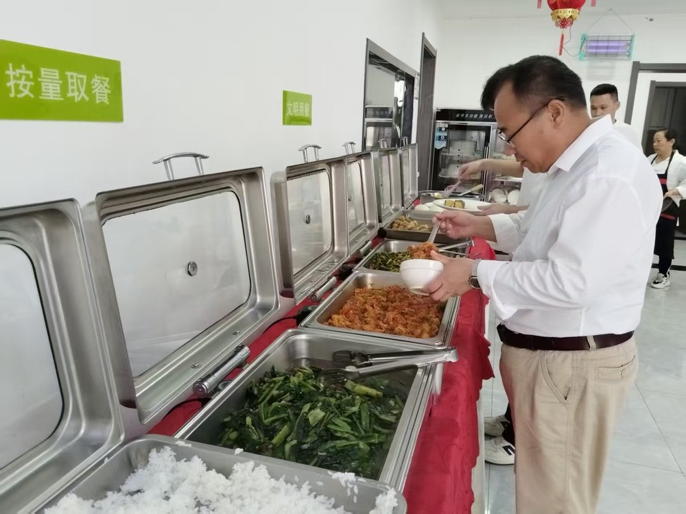 陜煤建設(shè)礦建三公司:從“舌尖”到“心間” 守護(hù)職工幸?！笔场肮?></div>
                                <div   id=