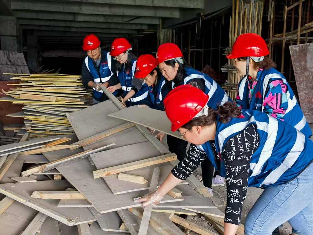 黨建引領聚合力  黨團聯(lián)動促節(jié)能