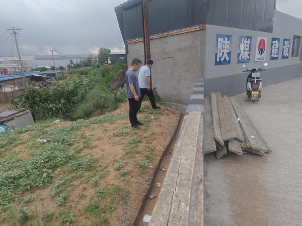 陜煤建設(shè)煤礦運營服務(wù)分公司：暴雨中的“溫暖守護(hù)”  織密職工“兩堂一舍”幸福網(wǎng)